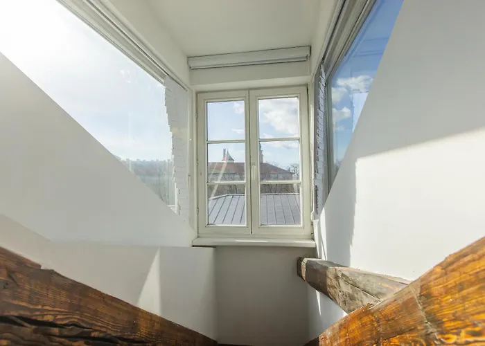 Mansard In Old Town Apartment *