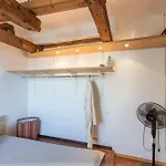 Mansard In Old Town Apartman