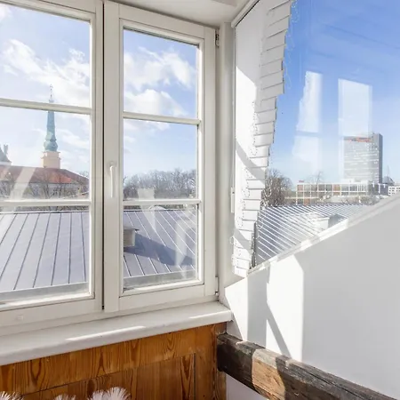 Mansard In Old Town Apartment *