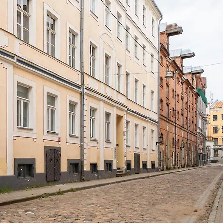Mansard In Old Town
