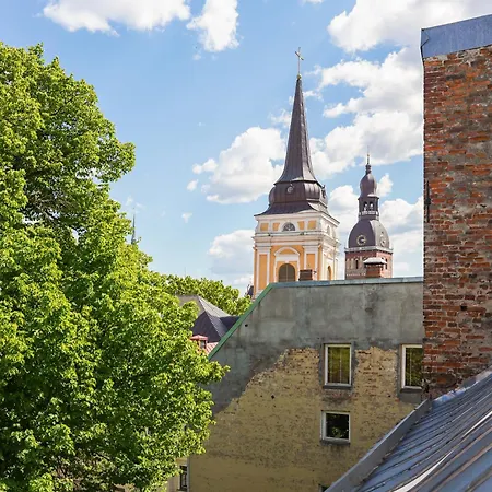 Mansard In Old Town Apartman *